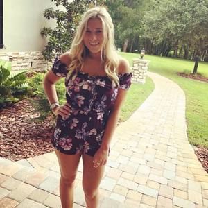Meet your Posher, Courtney
